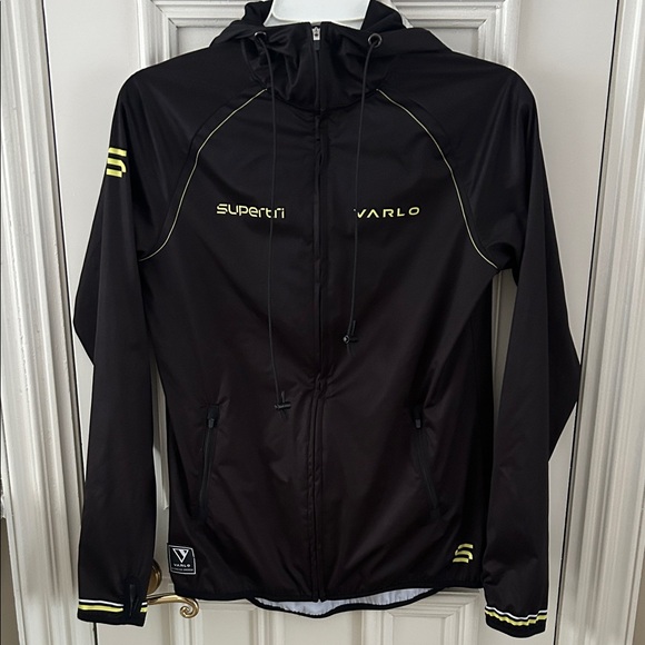 NWOT Varlo Supertri Zippered Jacket - Picture 1 of 8